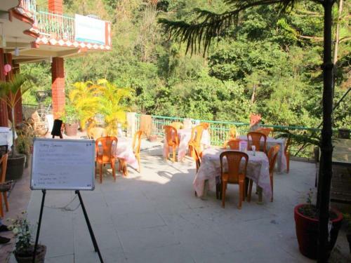 Hotel Rishikesh Sadan A Yoga & Spritual Retreat