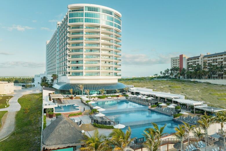 Hotel Seadust Cancun Family Resort