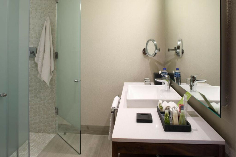Hotel Emporio Cancun