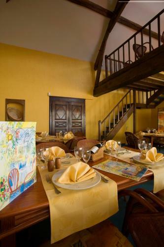 Hotel Logis H�tel Du Pont Neuf