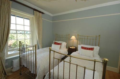 Warre Cottage