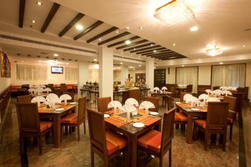 Hotel Jc Residency
