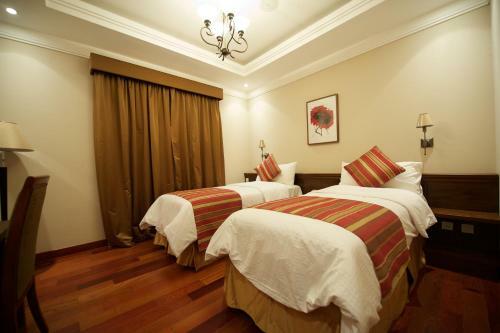Al Rawasi Hotel Suites