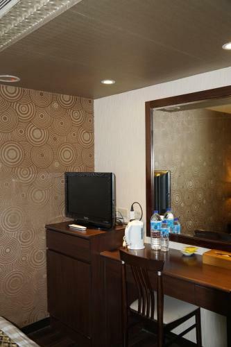 Dahshin Hotel