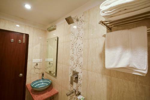 Hotel Central Residency