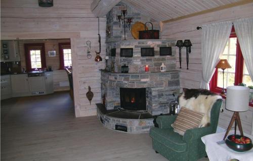 Holiday Home Ikornnes Elvebu
