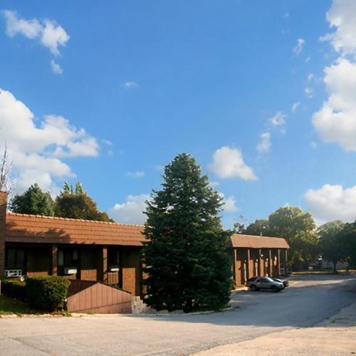 Hotel The Executive Inn