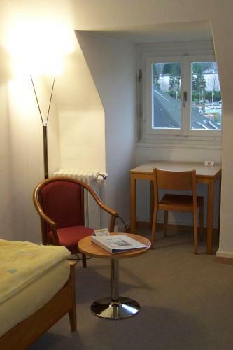 Hostal G�stehaus Nidelbad