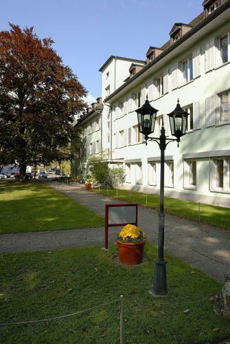 Hostal G�stehaus Nidelbad