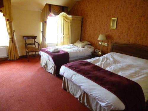 Hotel Corbett Court