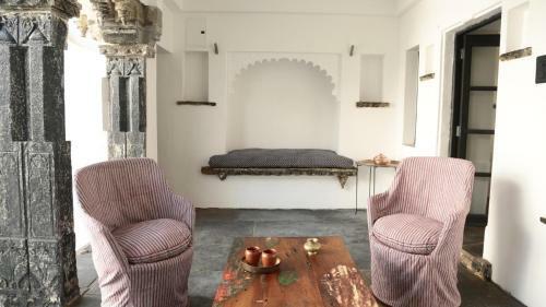 Hostal Little Garden Guest House