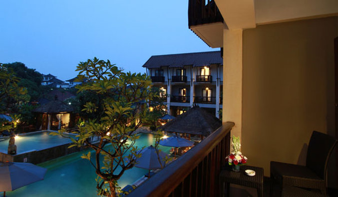 Lokha Legian Hotel
