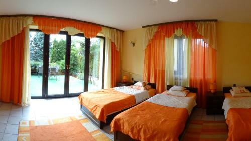Hostal Dom Go?cinny Przedmie?cie
