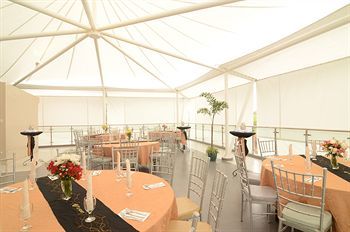 Le Monet Hotel