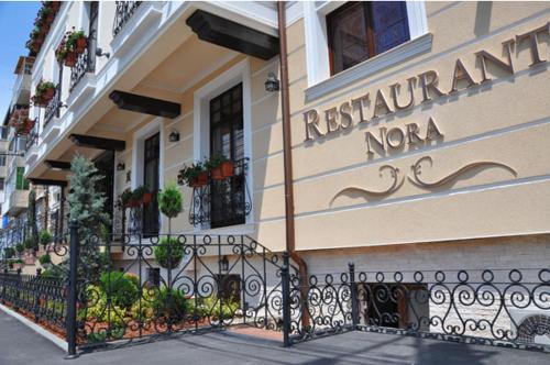 Hostal Pensiunea Nora