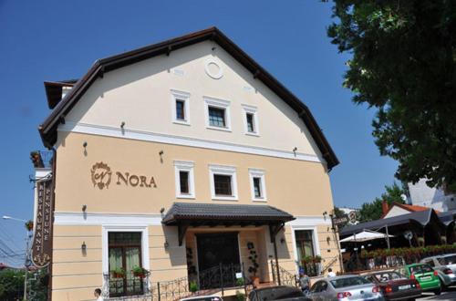 Hostal Pensiunea Nora