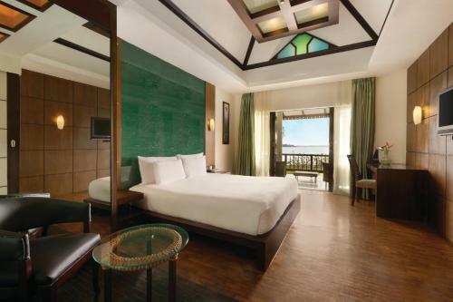 Hotel Ramada Cochin Resort