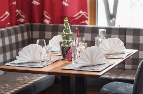 Waldcafe Hotel Restaurant
