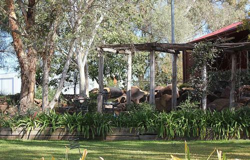 Agroturismo Outback Cellar & Country Cottage