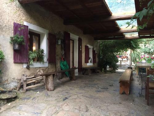 Hostal Centro Trekking A Cavallo Monte Brugiana