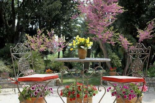Hostal Tenuta Colavecchio B&B