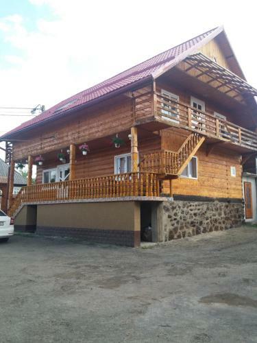 Hostal Pensiunea Poienita 2