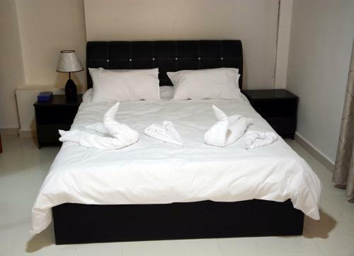 Seven Days Hotel