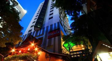 Pinnacle Lumpinee Hotel & Spa