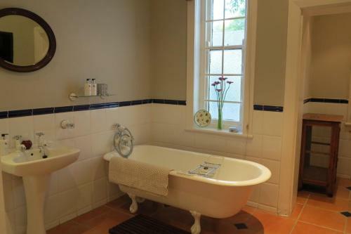 Hostal Broadlands Country House