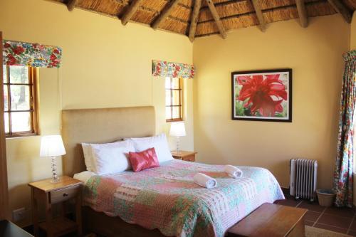 Hotel Lake Naverone Holiday Cottages