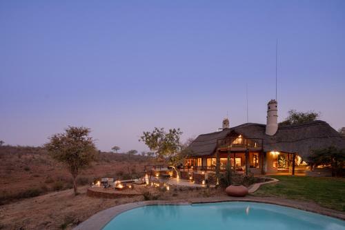Royal Madikwe Luxury Safari Lodge