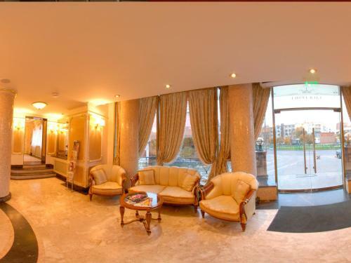 Hotel Alleya Grand