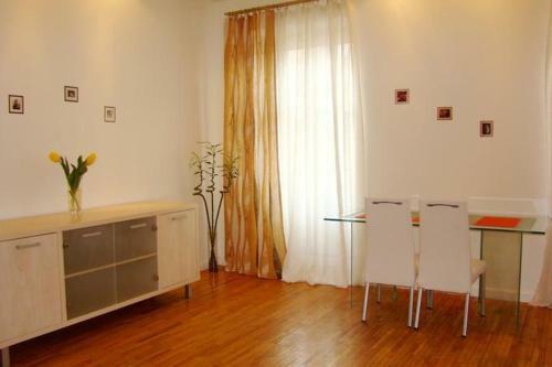 Alex Apartments On Lva Tolstogo