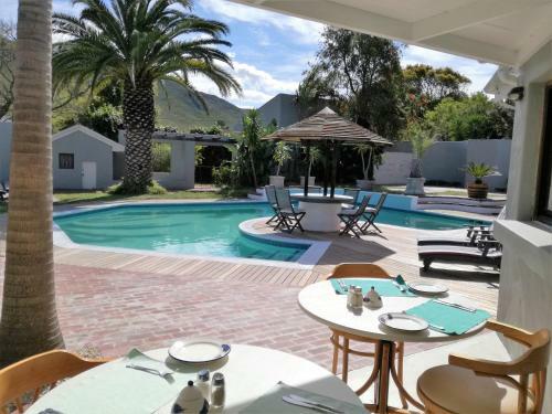 Hostal Livesey Lodge Guest House