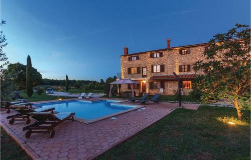 Holiday Home Dobranova IV