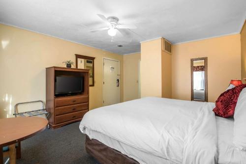 Hotel Econo Lodge Inn & Suites Tilton