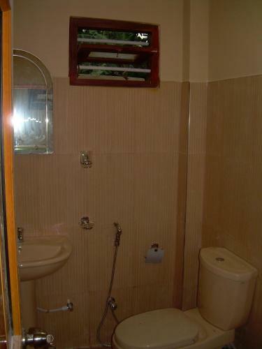 Hostal Bandhusena House & Apartment