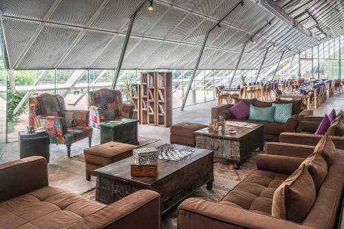 Mana Hotels