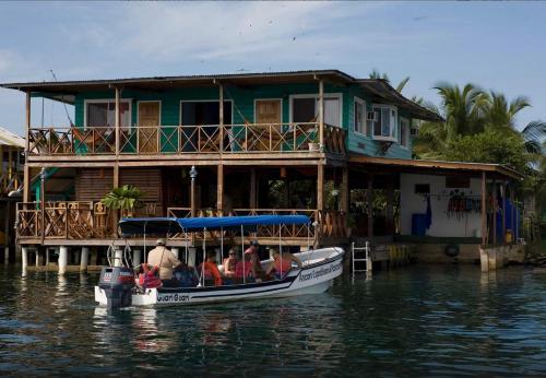 Hostal Bocas Inn