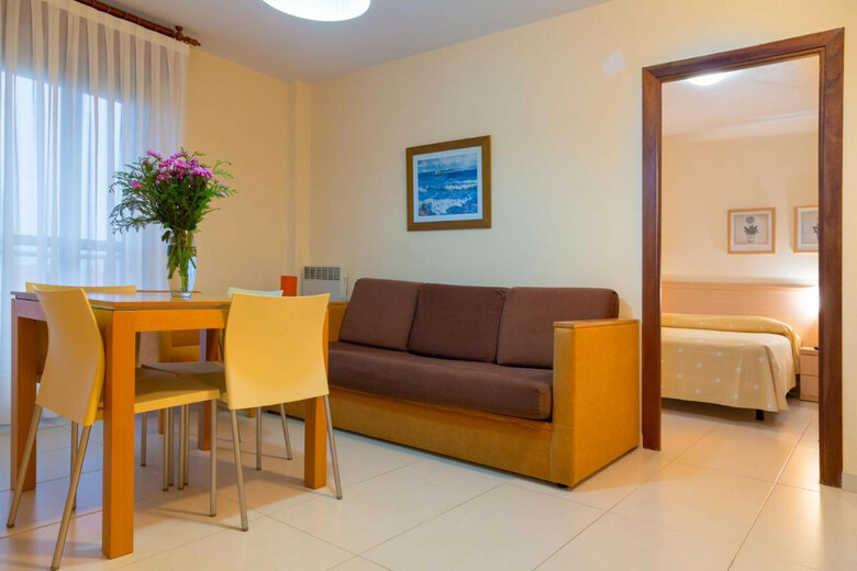 Apartamentos Los Arces De Isla