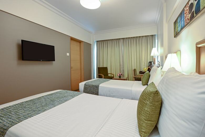 Hotel Fariyas