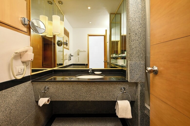 Hotel Fariyas