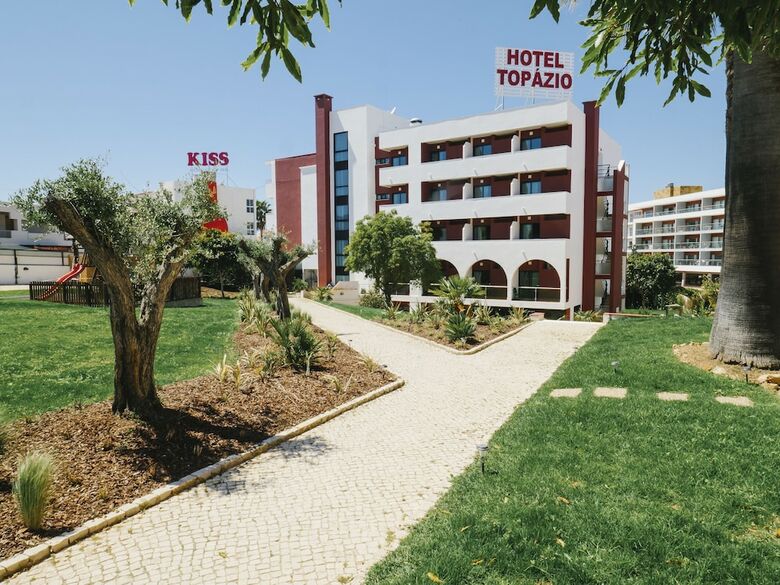 Topazio Mar Beach Hotel & Apartments