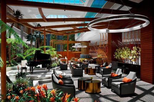 Hotel Solaire Resort & Casino