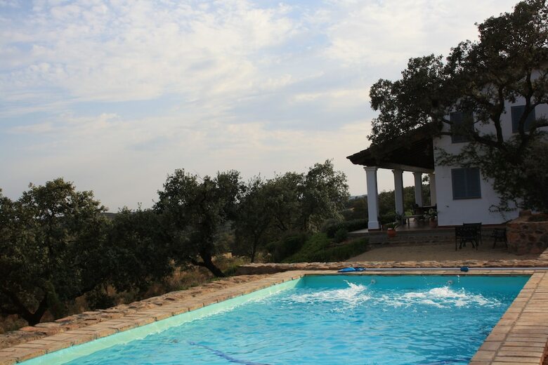 Agroturismo Casa Rural La Alcornocosa