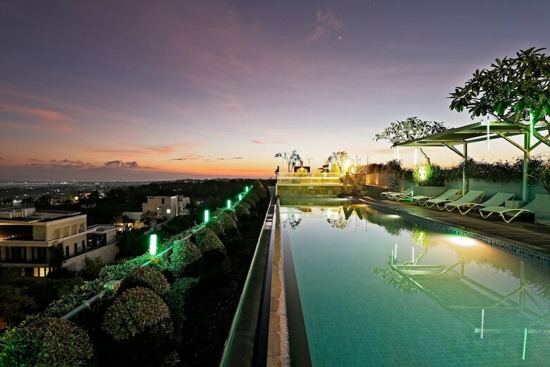 Hotel Maxonehotels At Bukit Jimbaran
