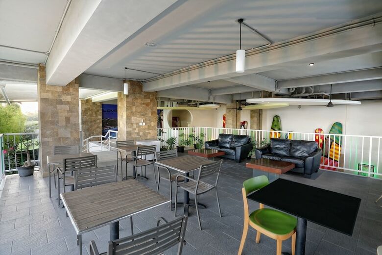 Hotel Maxonehotels At Bukit Jimbaran