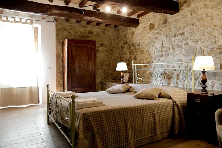 Hostal Agriturismo Podere Acqualoreto