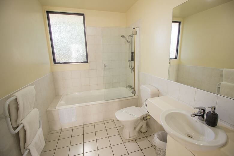 Phoenix Motor Inn
