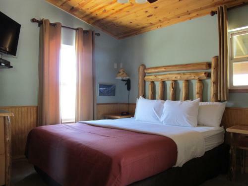 Hotel Convict Lake Resort